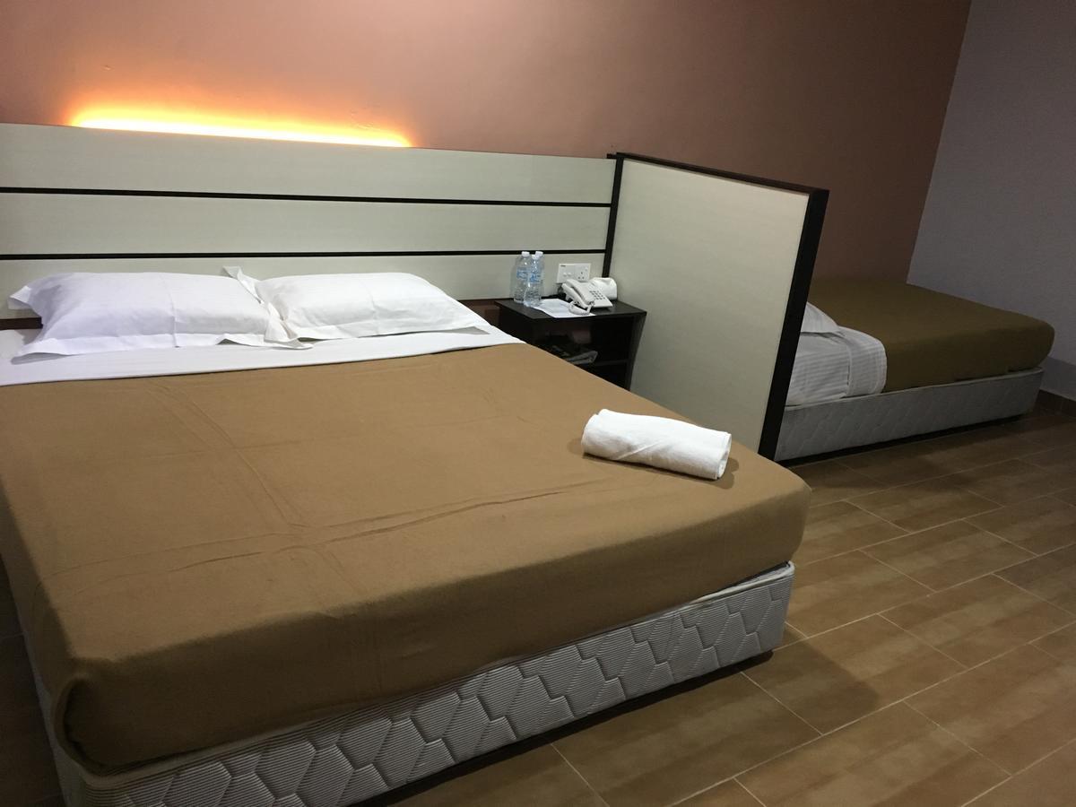 Grand Business Hotel Jertih Εξωτερικό φωτογραφία